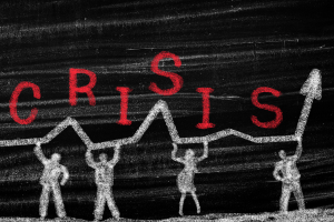 Executive crisis simulation with live decision injects